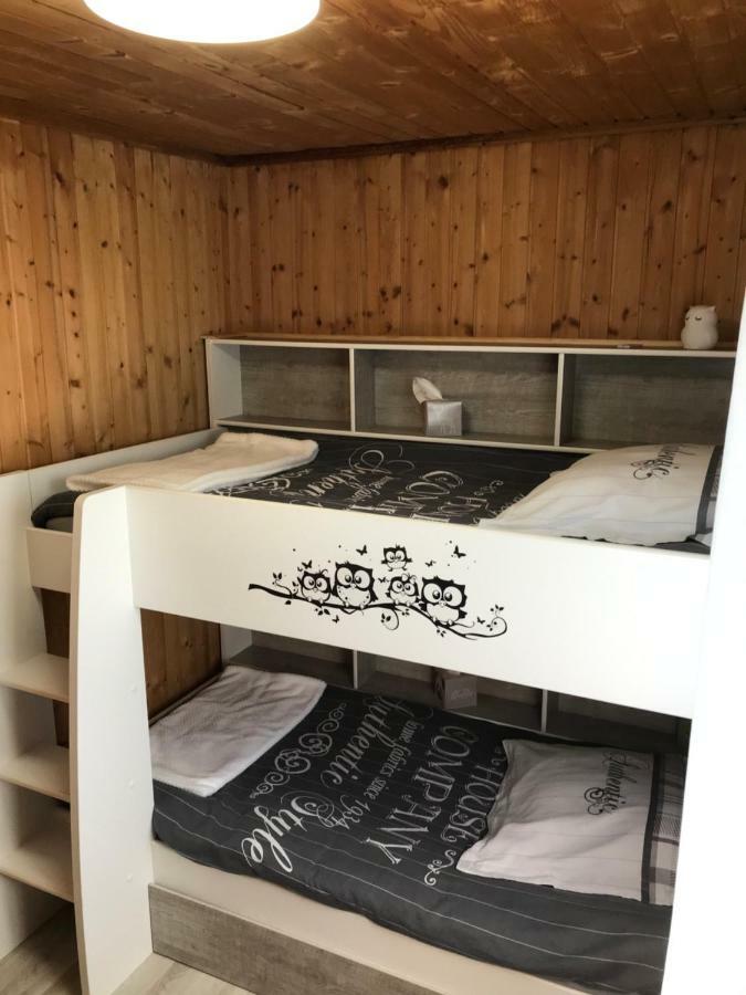 Le Chalet Du Lac - Domaine De La Goujonne Saint-Sauveur-lès-Bray Екстериор снимка